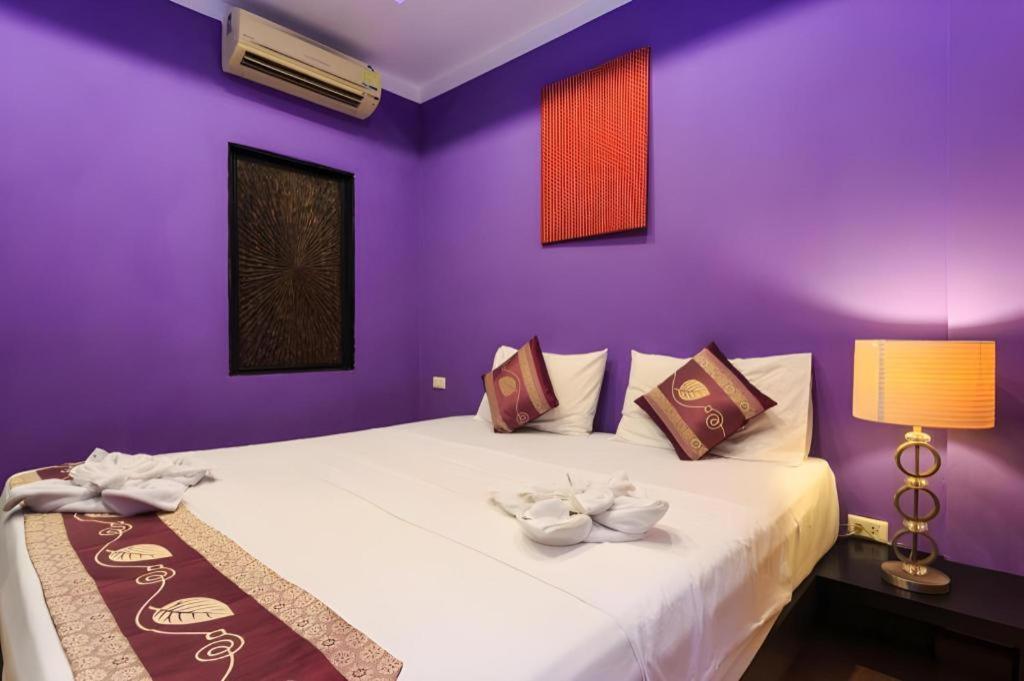 Long Beach Hotel Patong Экстерьер фото